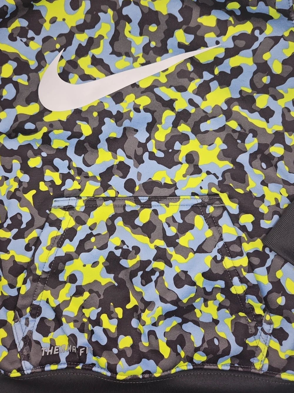Nike Kids Gray, Green & Light Blue Camo Therma-fit Hoodie Size 4